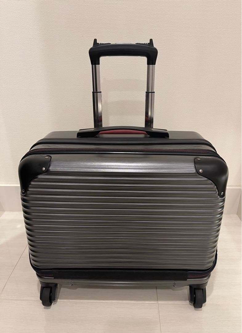 PROEVOスーツケース機内持ち込み