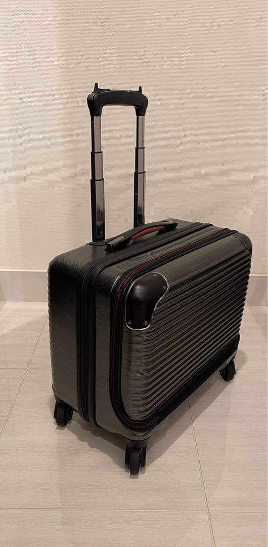 PROEVOスーツケース機内持ち込み