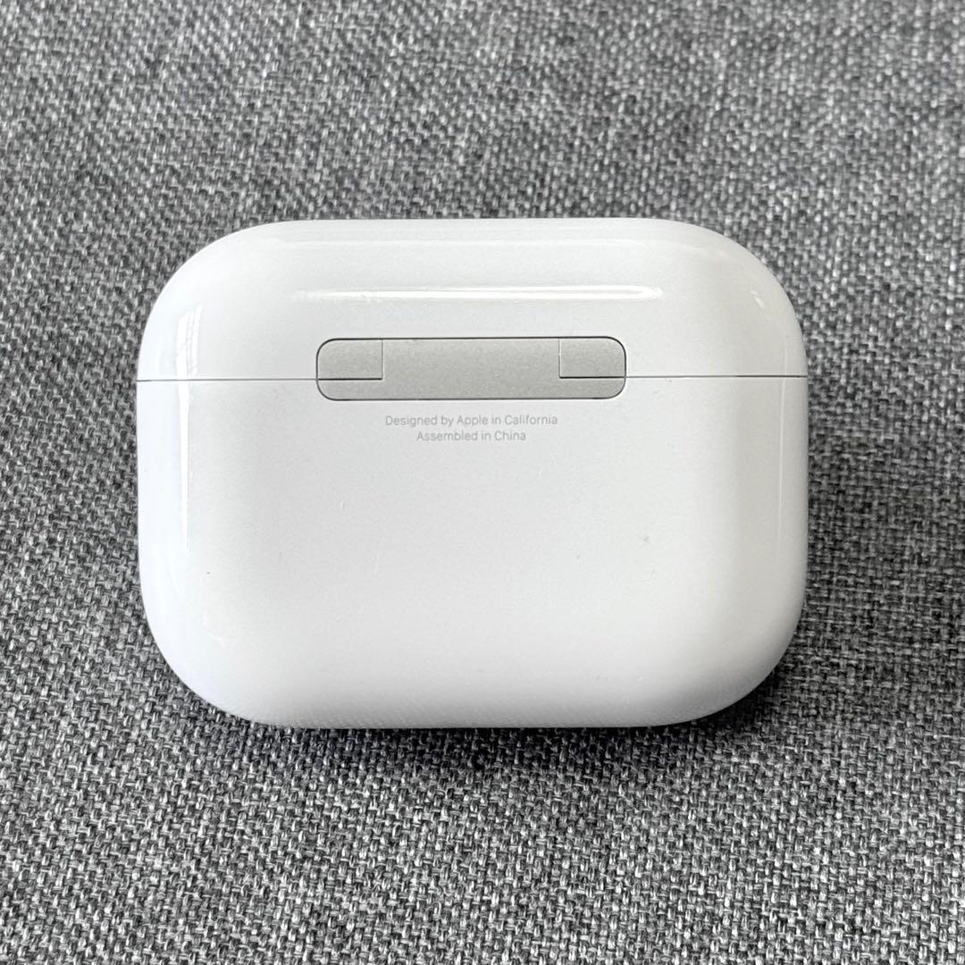 【綺麗】Apple AirPods Pro 第3世代 充電ケース