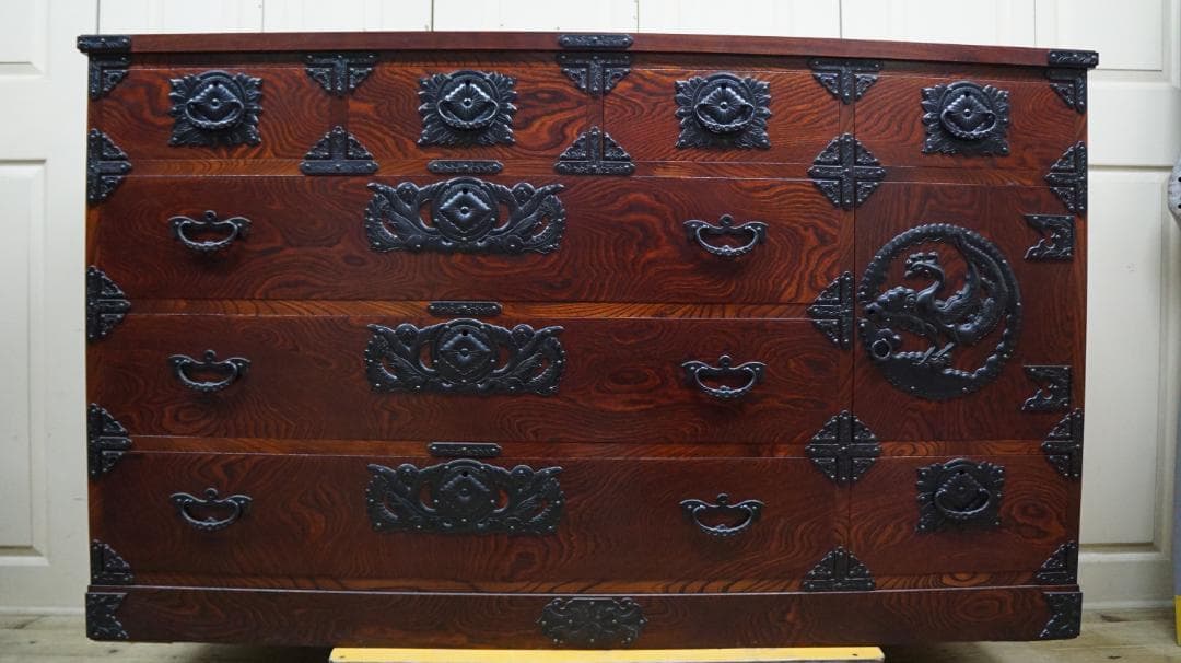 岩屋堂 民芸家具 箪笥 収納 和箪笥 木目 南部鉄 伝統民芸家具 和ダンス