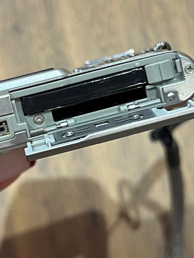 CASIO EXILIM EX-S100 シルバー 3.2MP