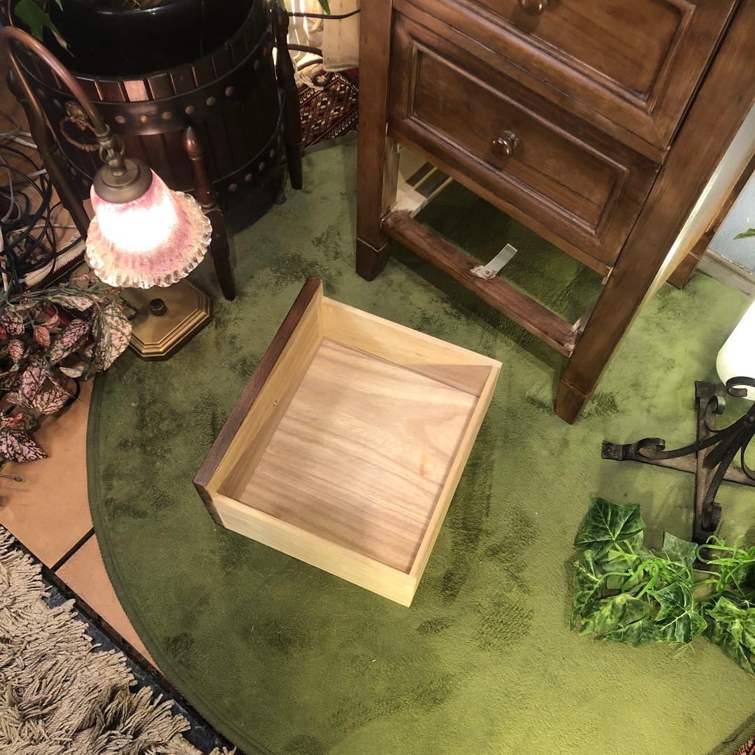 シャビーシック　フレンチ　カントリー　軽量コンパクト　アクセントチェスト