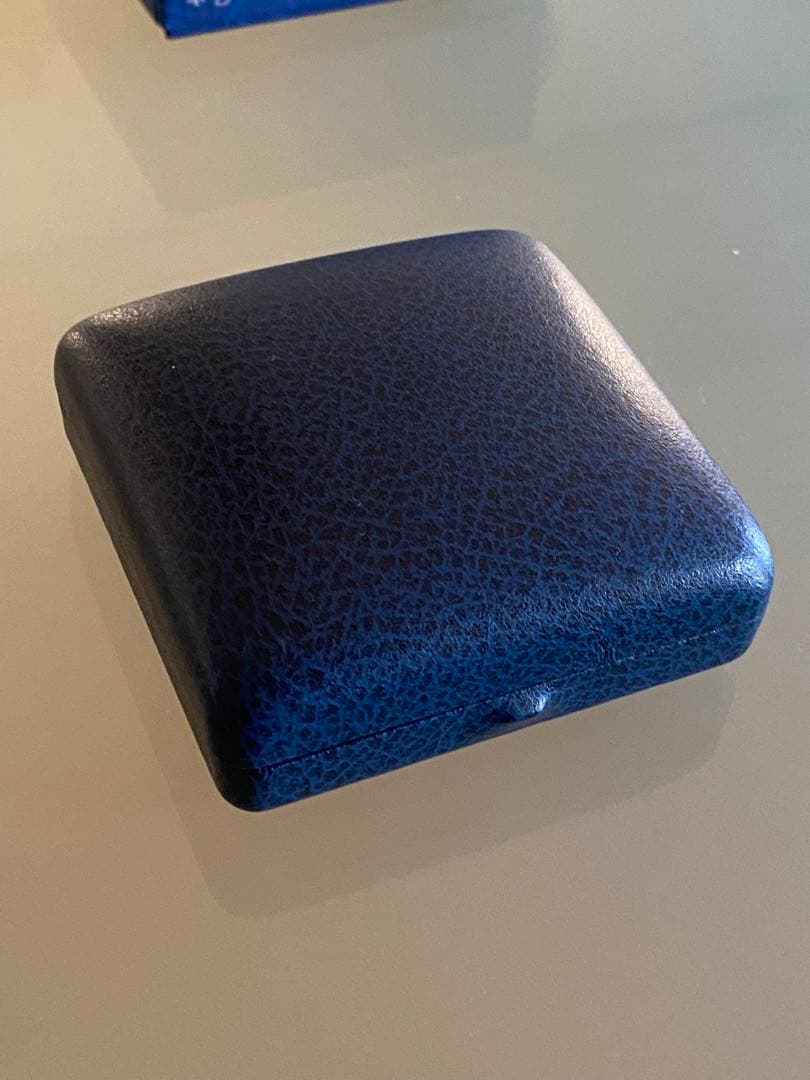 ミキモト　ブローチ　葉彫り　入学式　卒業式　結婚式