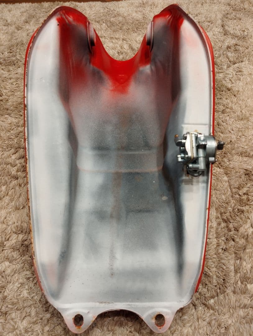 SUZUKI　gsx400t gsx250t トラザリ　タンク