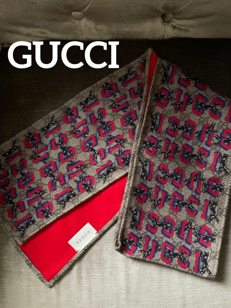 ☆新品同様GUCCI☆Leaping Wolf Logo Scarf