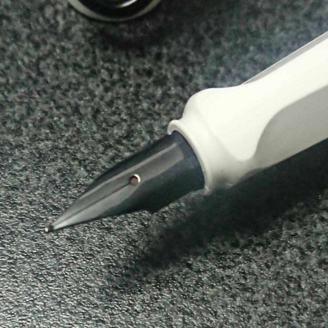 ラミー サファリ アルペンホワイト 万年筆 EF ニブ表記なし