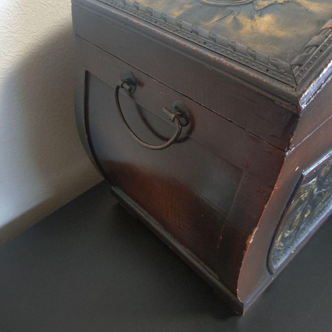 アンティーク調　ジュエリーケース　パウダーケース　宝箱