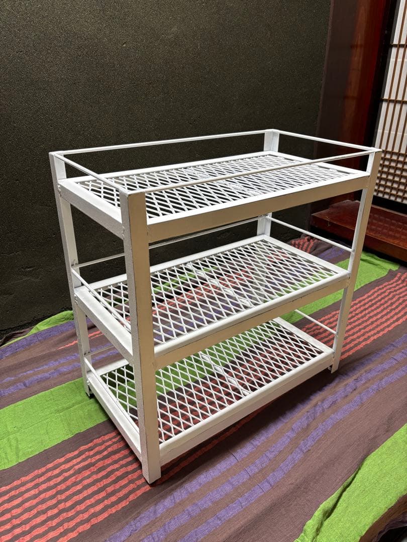 アイアンシェルフ３段棚　多肉植物　アガベ　植物棚　シャビー塗装