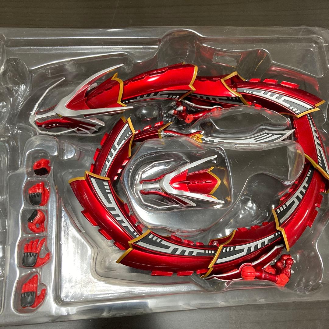 S.H.Figuarts 仮面ライダー龍騎&ドラグレッダー