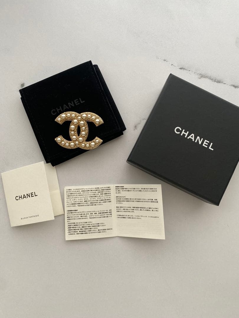 【新品】シャネル　ブローチ　パール