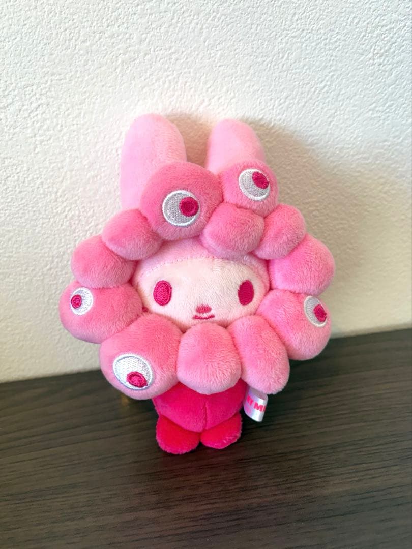 サンリオ　推しカラー　ぬいぐるみ　マイメロディ　カラビナ