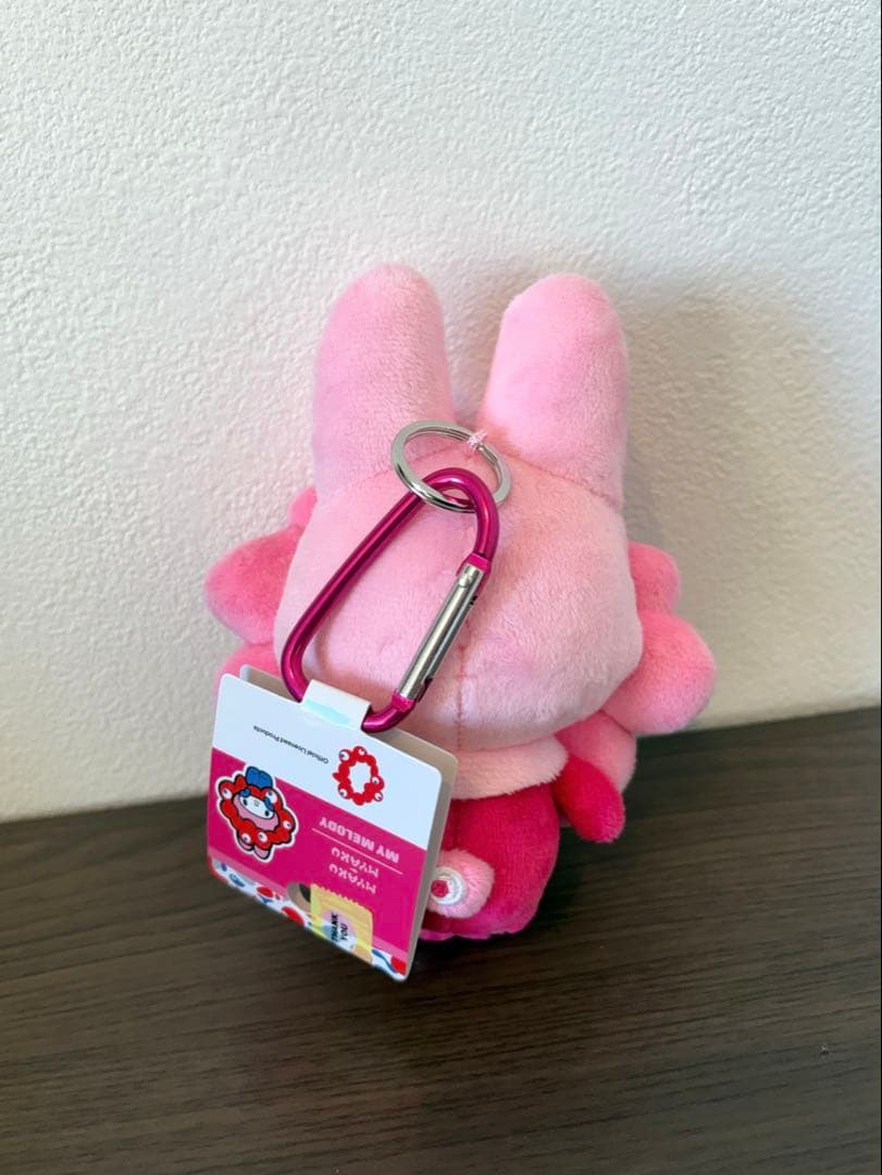 サンリオ　推しカラー　ぬいぐるみ　マイメロディ　カラビナ