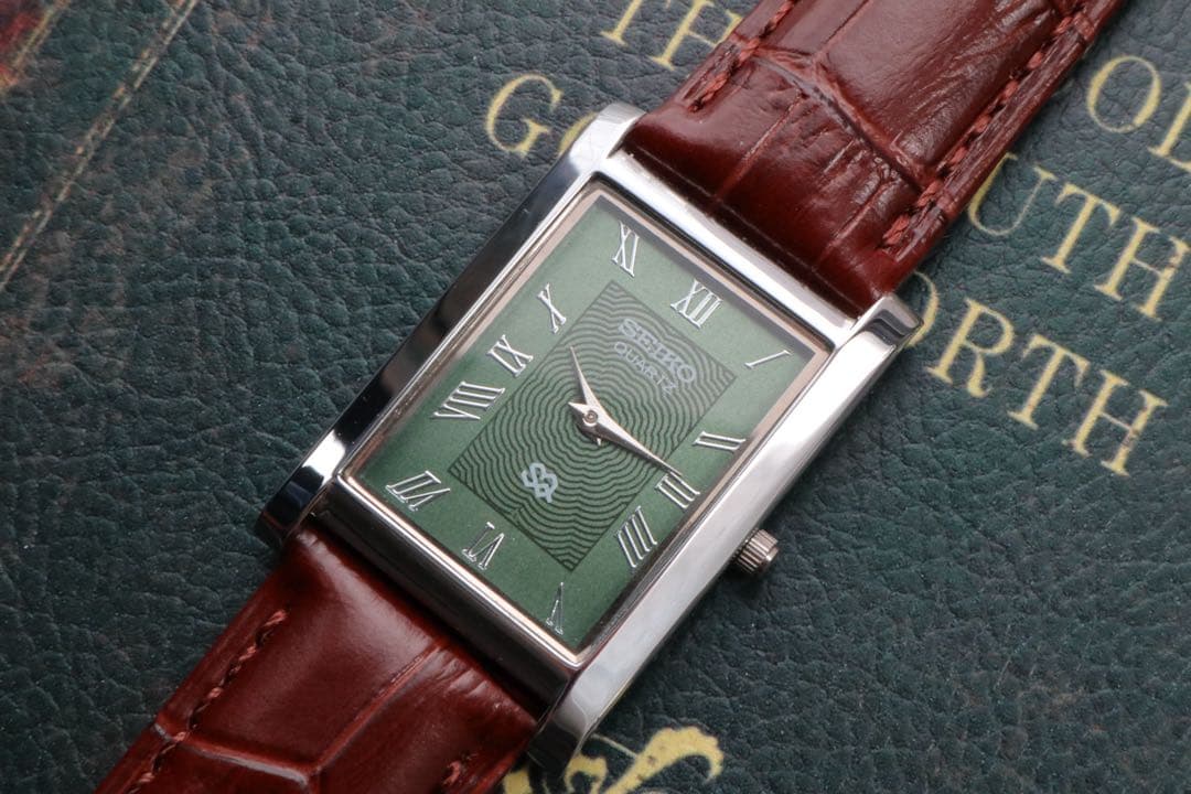 SEIKO tank 緑×銀 レクタンギュラー 稼働品