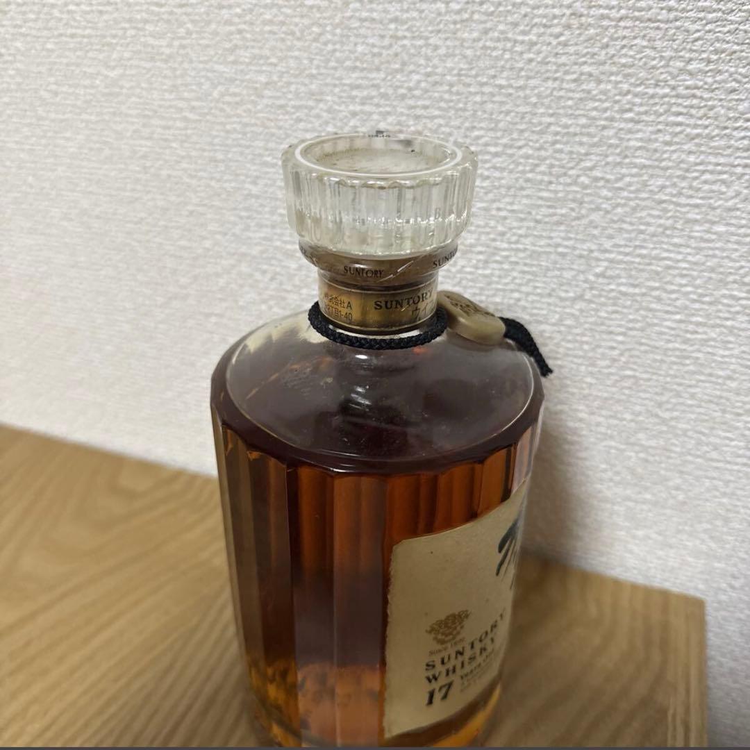 サントリー 響 17年　700ml裏ゴールドラベル