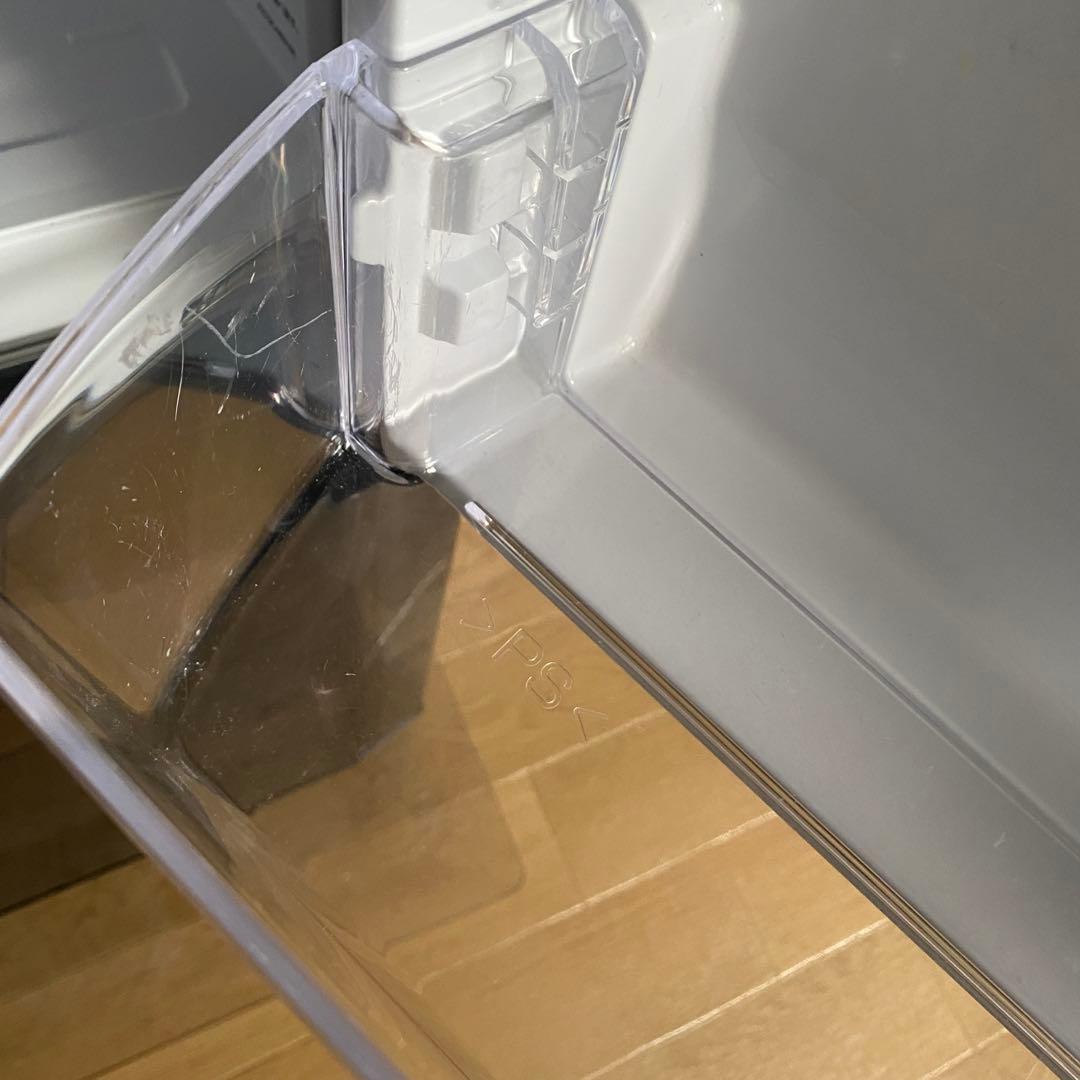 三菱ノンフロン冷凍冷蔵庫　146ℓ MR-P15Z-B1 床傷防止マット付き