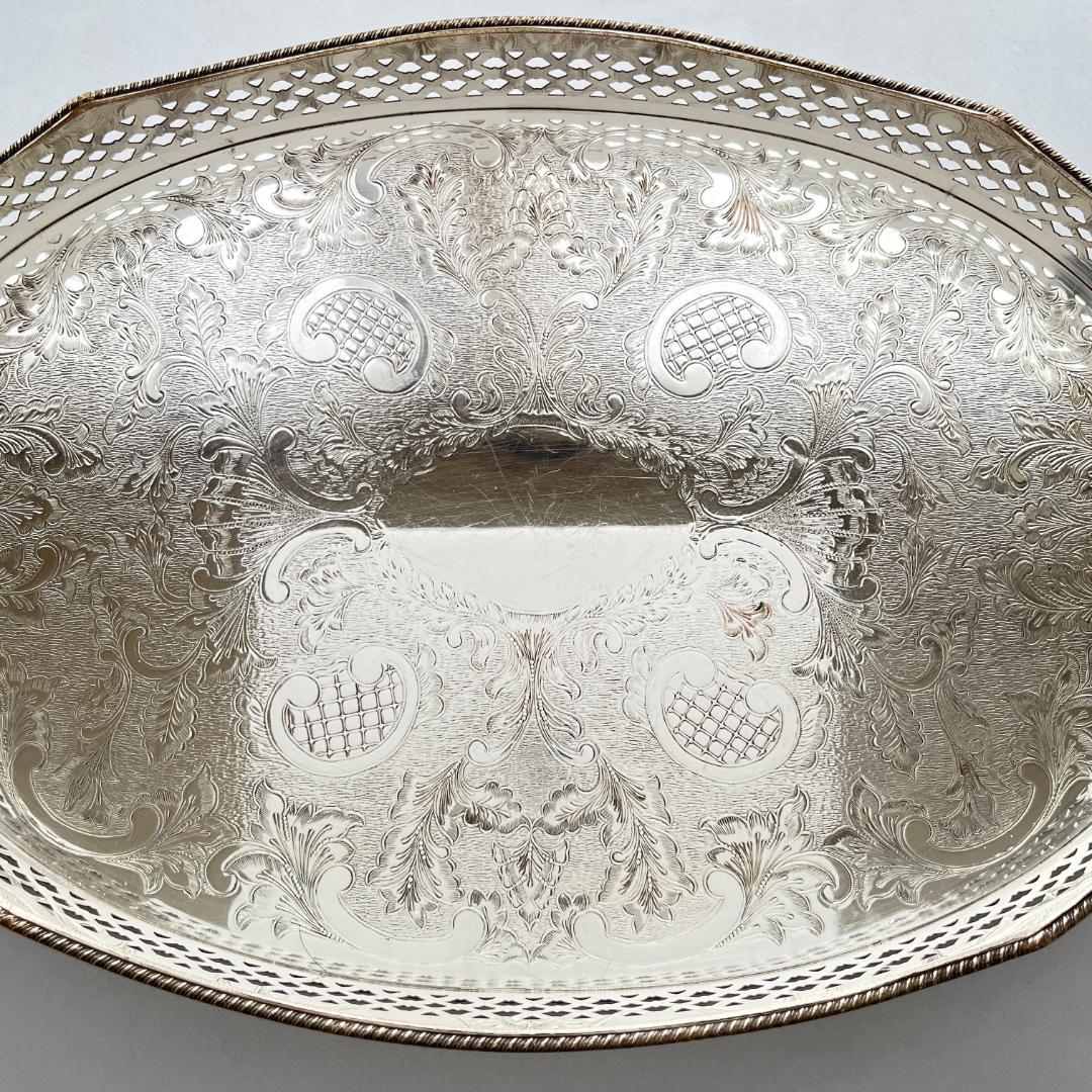 【英国】ビクトリアン ギャラリートレー 40cm 装飾フット