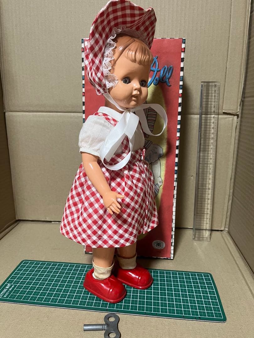 歩行人形★ブリキ★ゼンマイ★箱付