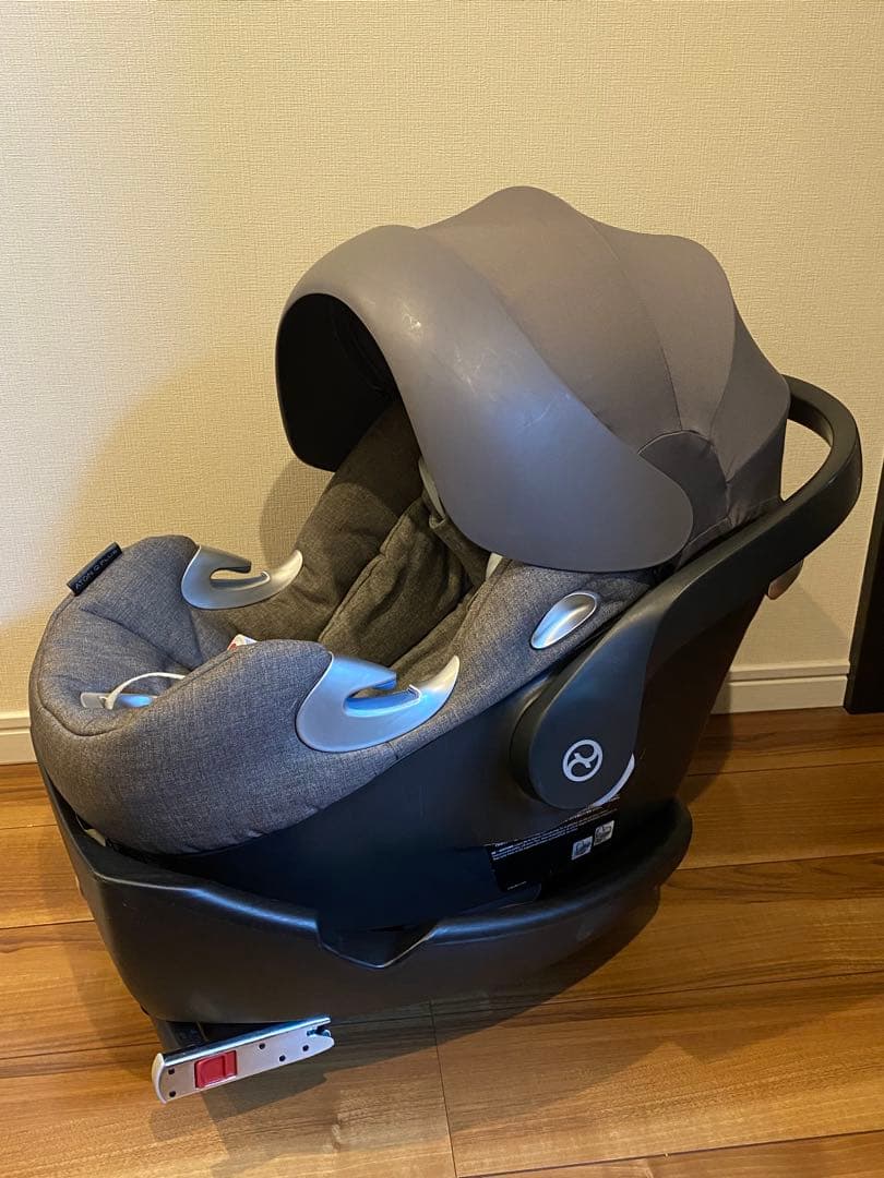 サイベックス　ベースQフィックス　チャイルドシート