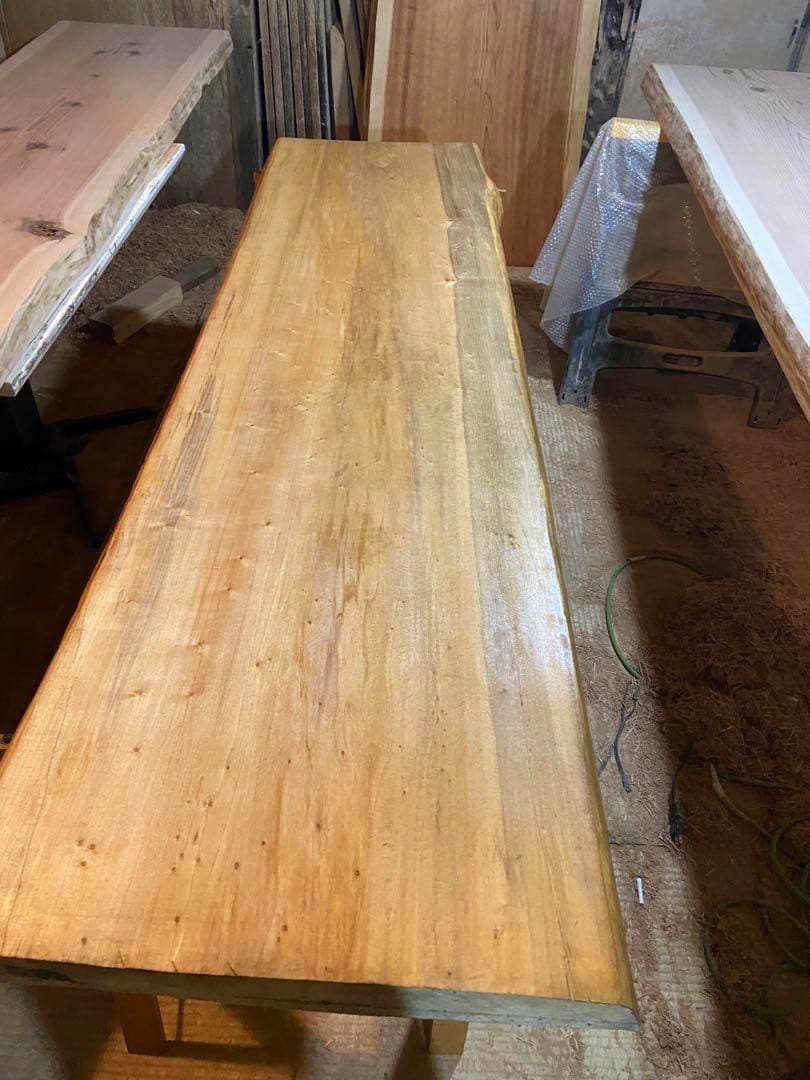 [セール品！！！]イエローポプラ　一枚板テーブル　7万→4万に値下げ中