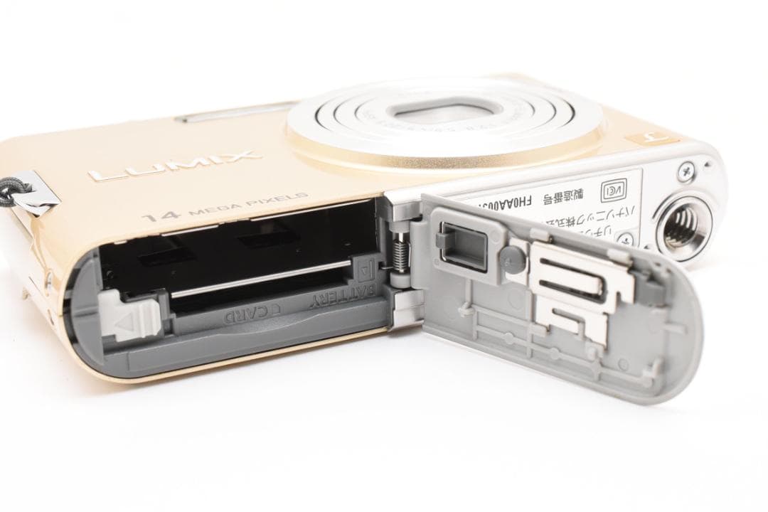 【最終値下】Panasonic Lumix DMC_FX66 Gold