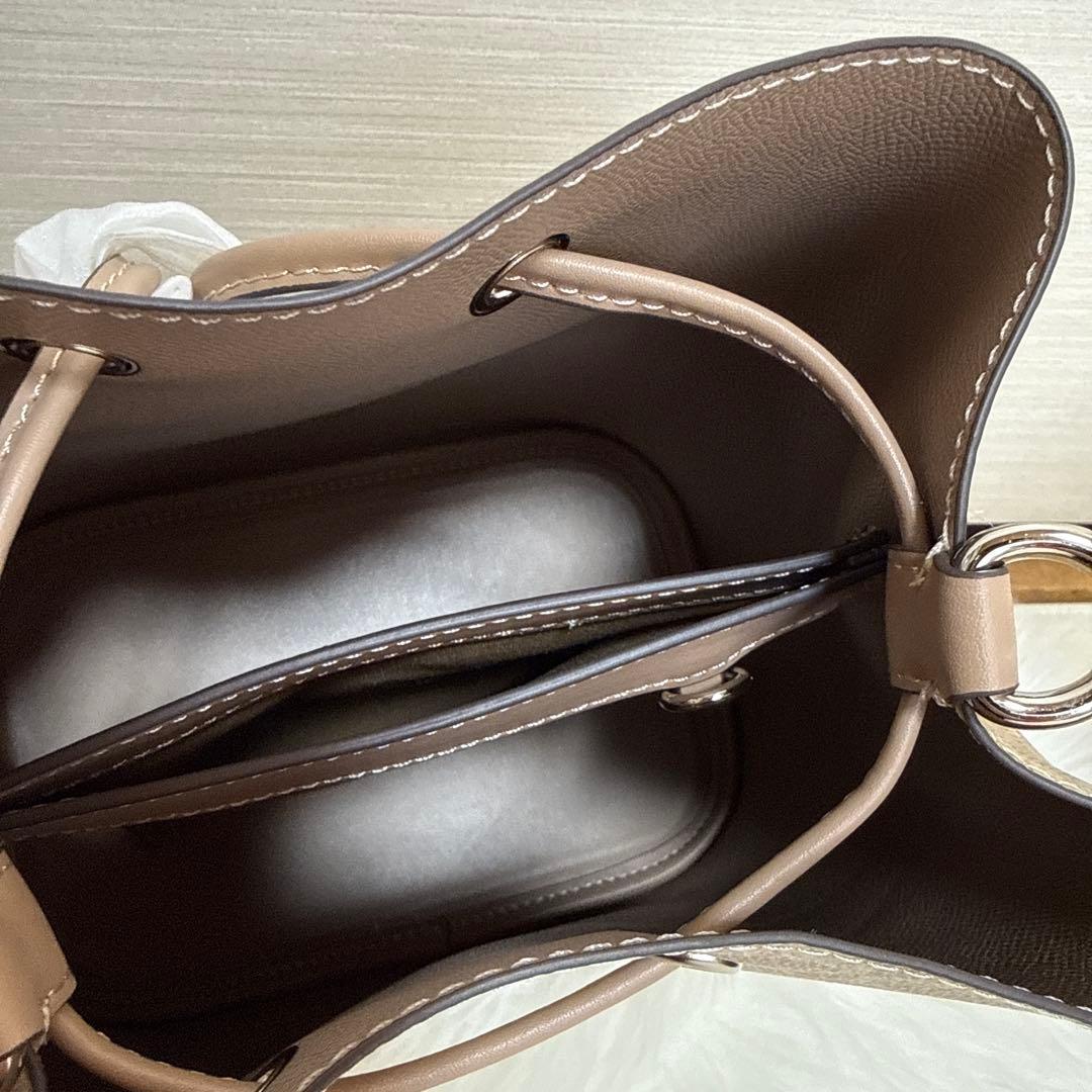 COACH バケットバッグ ベージュ