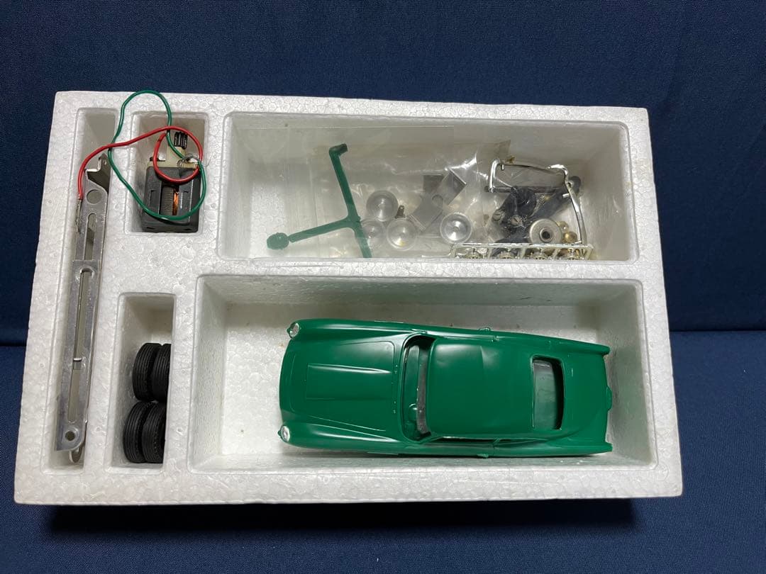 60年代 Revell レベル 1/32 アストンマーチン