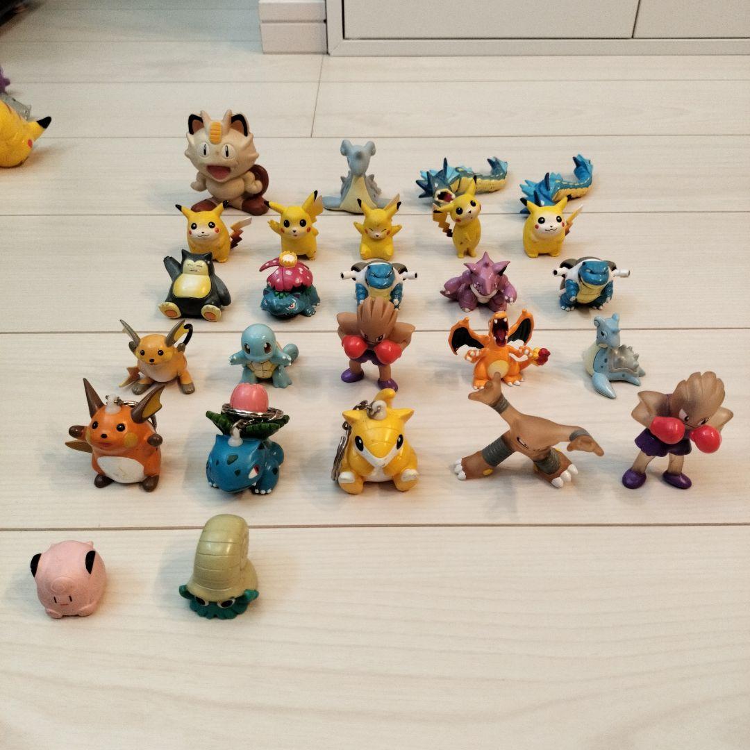 ポケモン　ゆび人形　モンコレ　　240個セット＋おまけ66個　まとめ売り