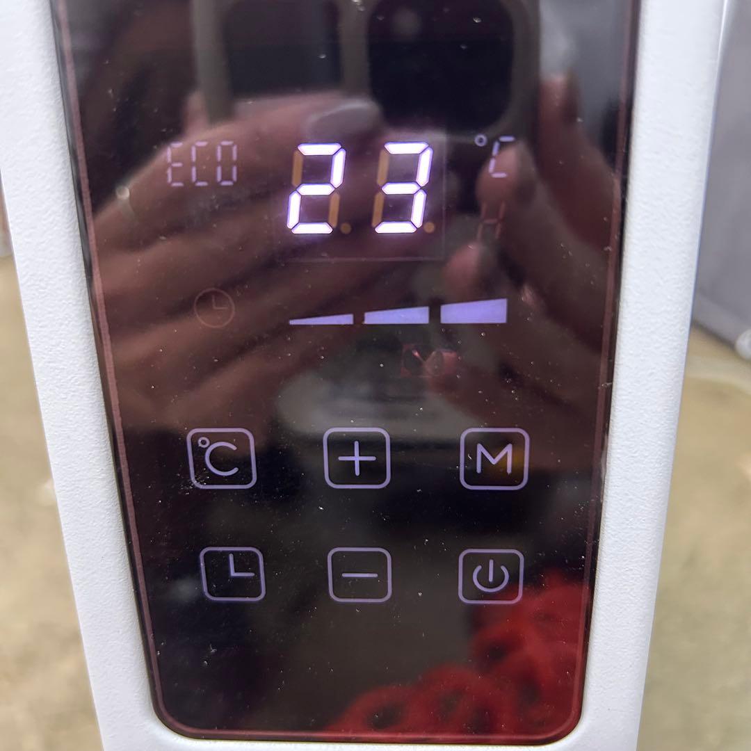 2024年製　VERSOS オイルレスヒーター SH-400 ホワイト