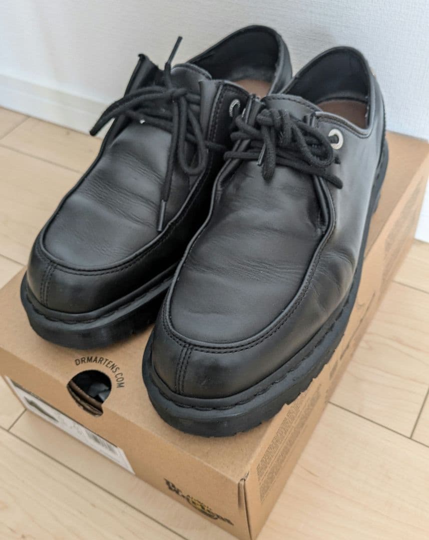 ひ*様 Dr. Martens　ZEFFIR 3I