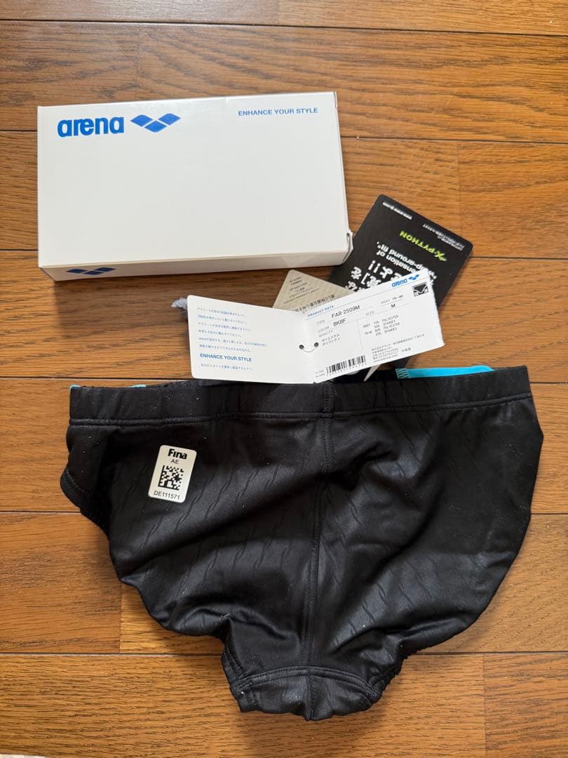 廃盤　新品　水球ヤンキース　アリーナ　競泳水着　競パン　x-python M