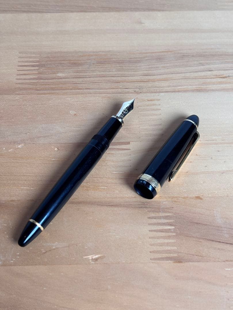 【美品】セーラー万年筆 14Kペン先 コンバーター付 ブラック ゴールド