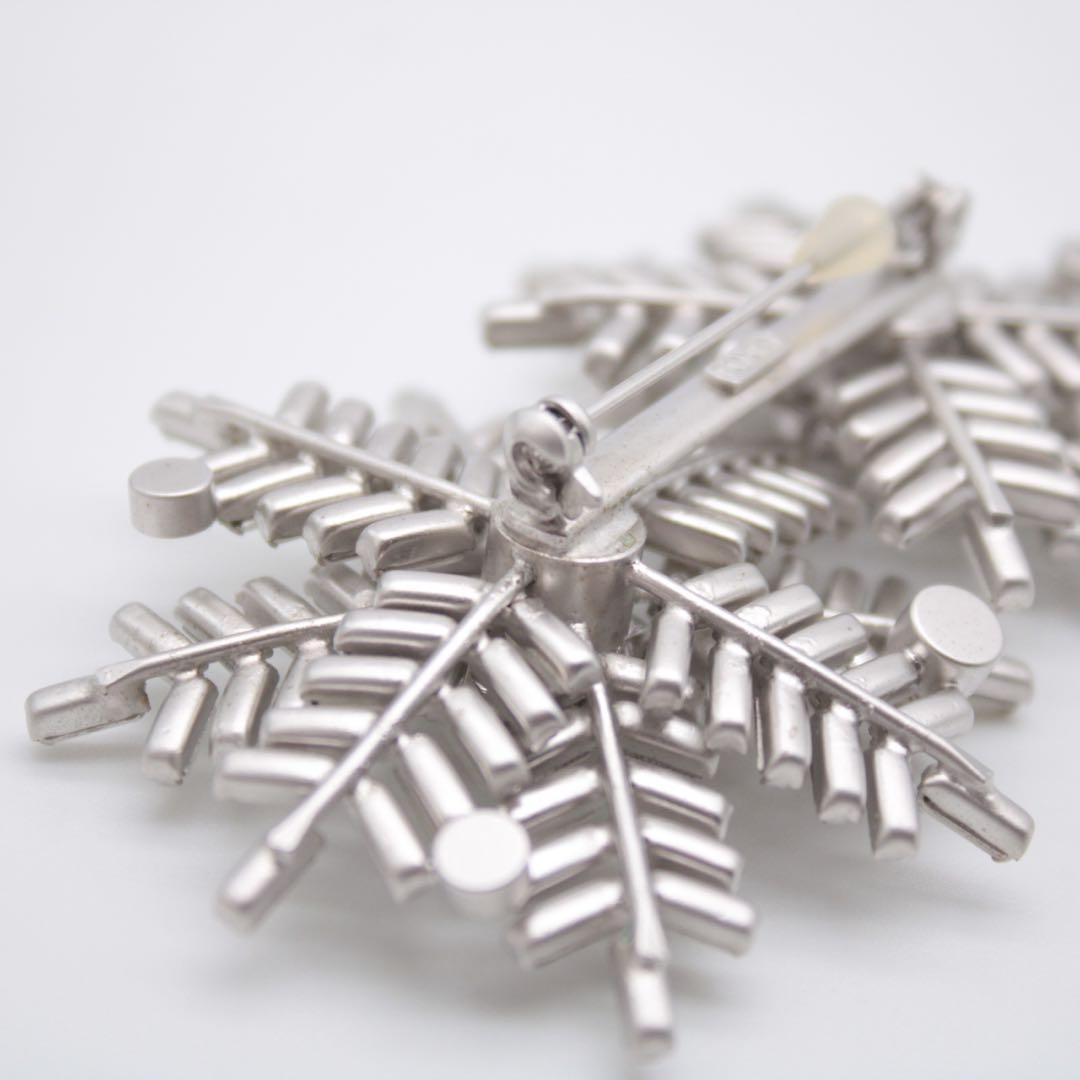 希少美品 FOXEY フォクシー クリスタルブローチ 雪結晶 シルバー 結婚式