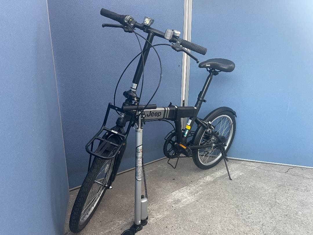 Jeep　[ジープ]　20インチ 折り畳み自転車　空気入付き　ブラック白斑点模様