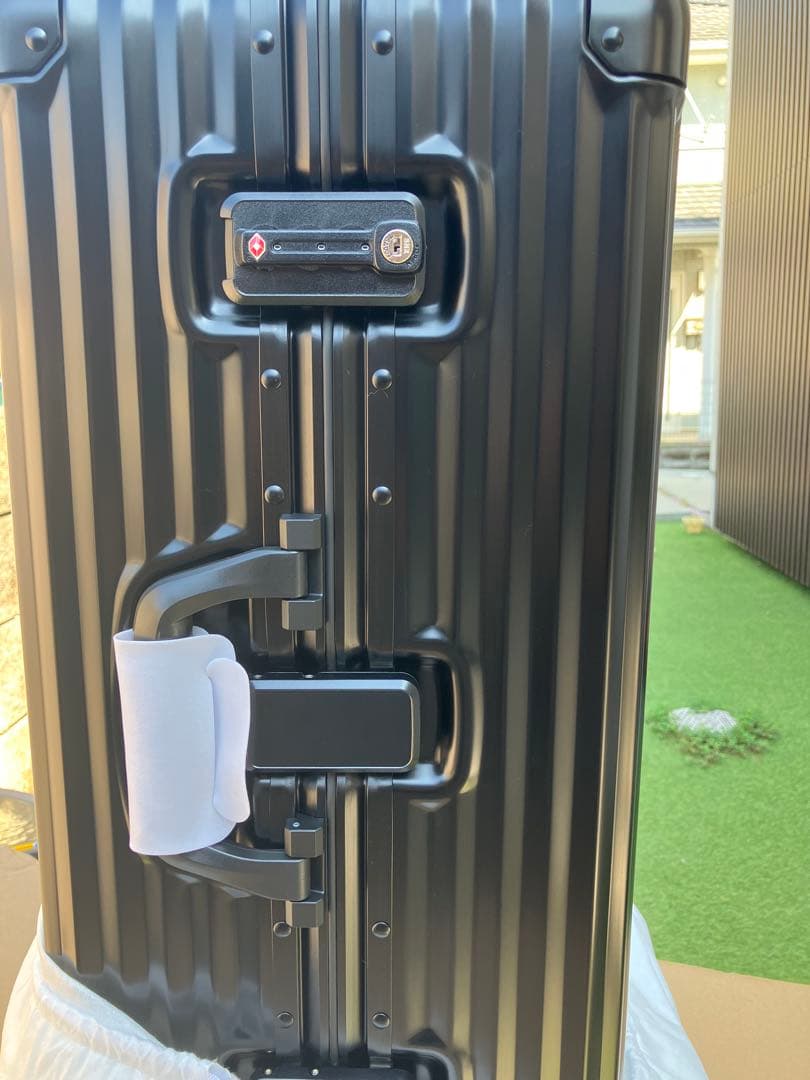 「新品未使用」メルセデス・ベンツAMG オリジナルスーツケース　64L