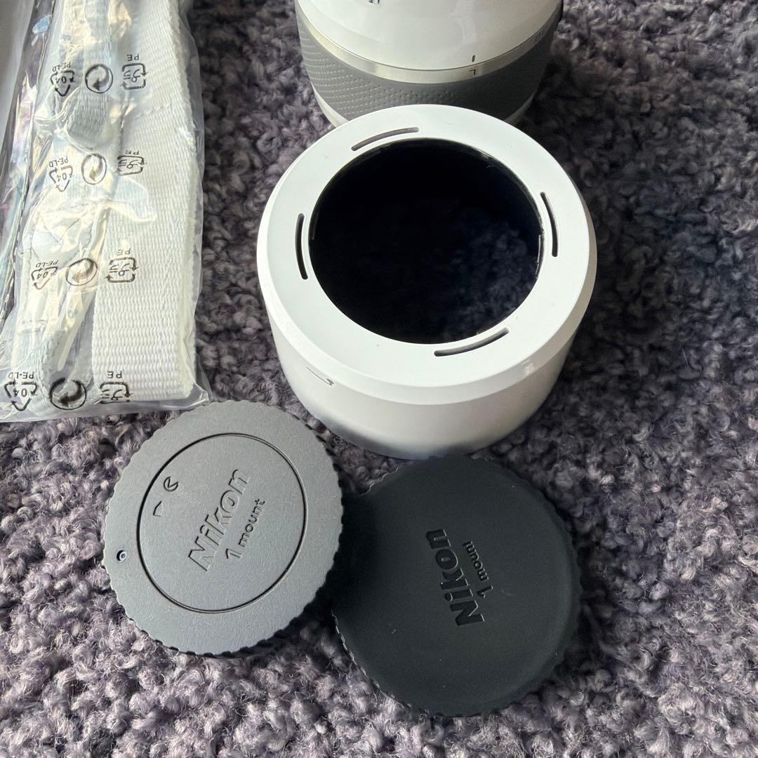 Nikon 1 J1 ミラーレス一眼カメラ ホワイト レンズキット