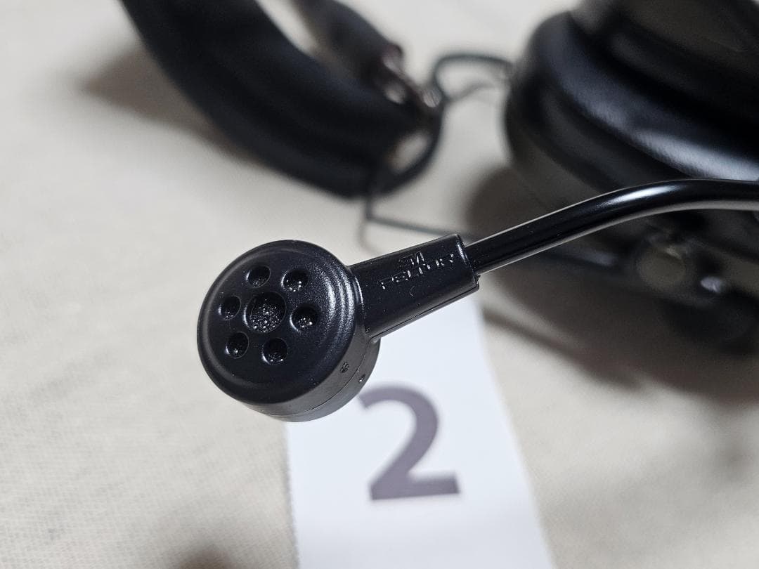 【新品】3m Peltor comtac xpi 実物 ヘッドセット