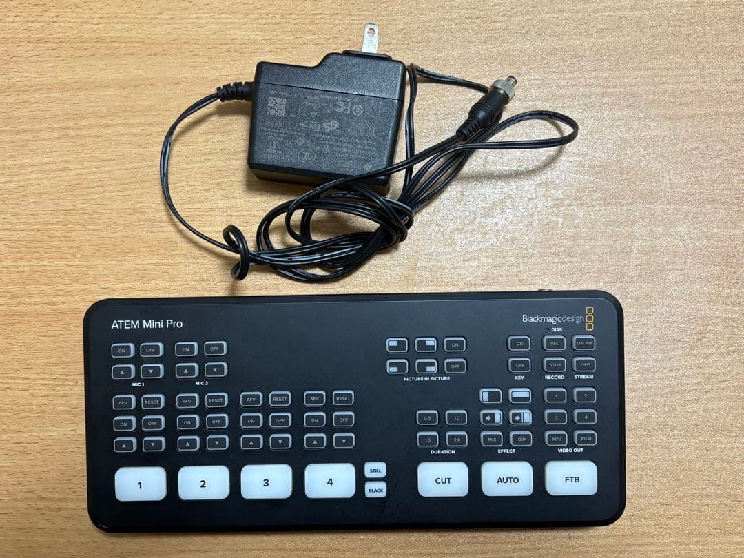 ATEM Mini Pro スイッチャー 本体