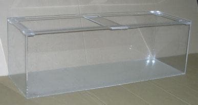 アクリル水槽。5×5t（900×300×300）
