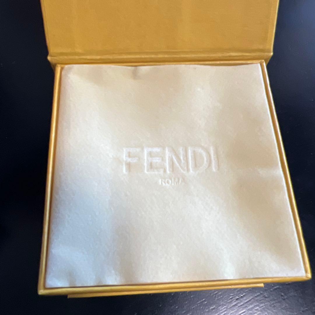 FENDI ゴールドトーン ストーン付きピアス
