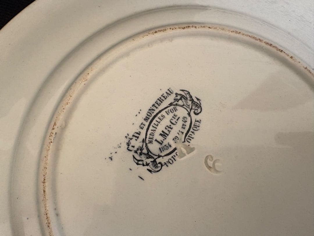 フランスアンティーク クレイユモントロー レリーフリムデザート皿