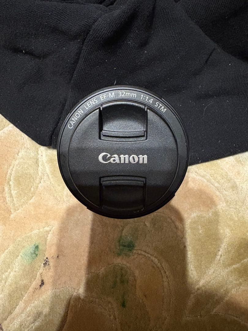 Canon EF-M 32mm f/1.4 STM レンズ