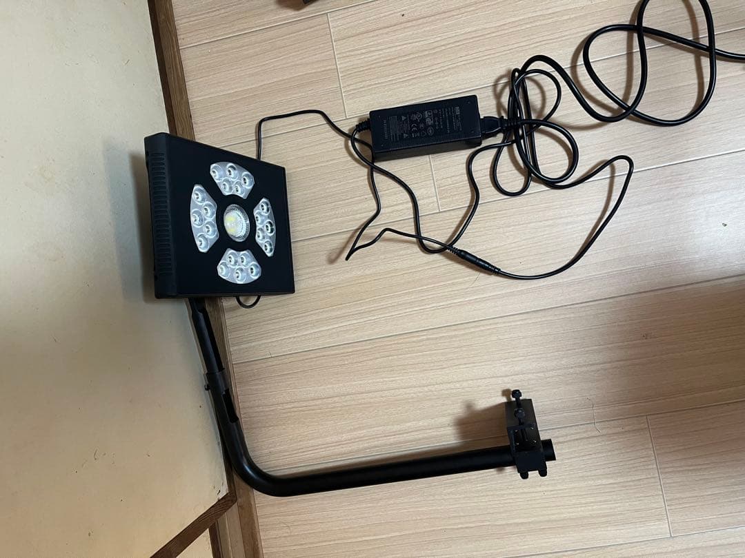 購入前に確認メールお願いします。 コトブキ60cmガラス水槽2本 GEX水槽台