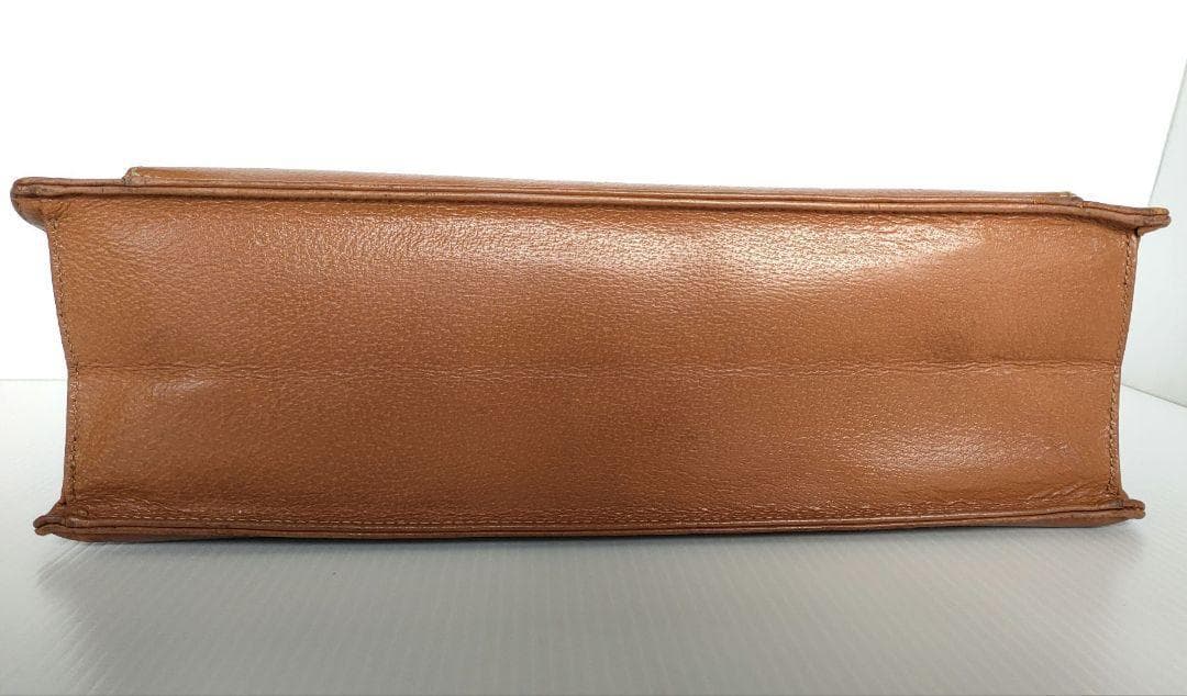 GUCCI 2way ビジネスバッグ ショルダー 肩がけ レザー ハンドバッグ