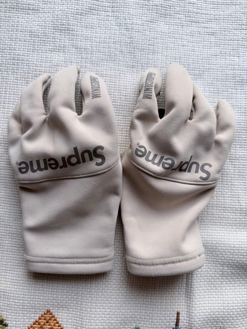 小物 Supreme WINDSTOPPER Gloves \"Stone\"