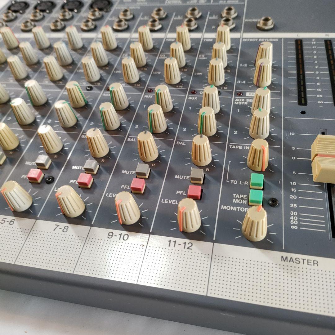 TASCAM M-08 アナログミキサー