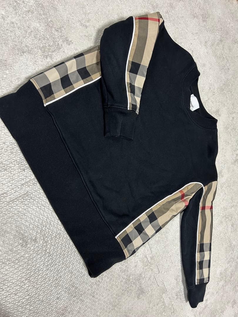 BURBERRY ブラック トレーナー チェック袖　バーバリーキッズ