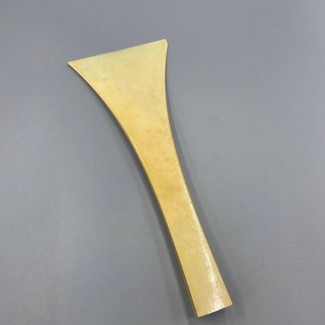 239ヴィンテージ 天然素材　三味線バチ　重さ約98g