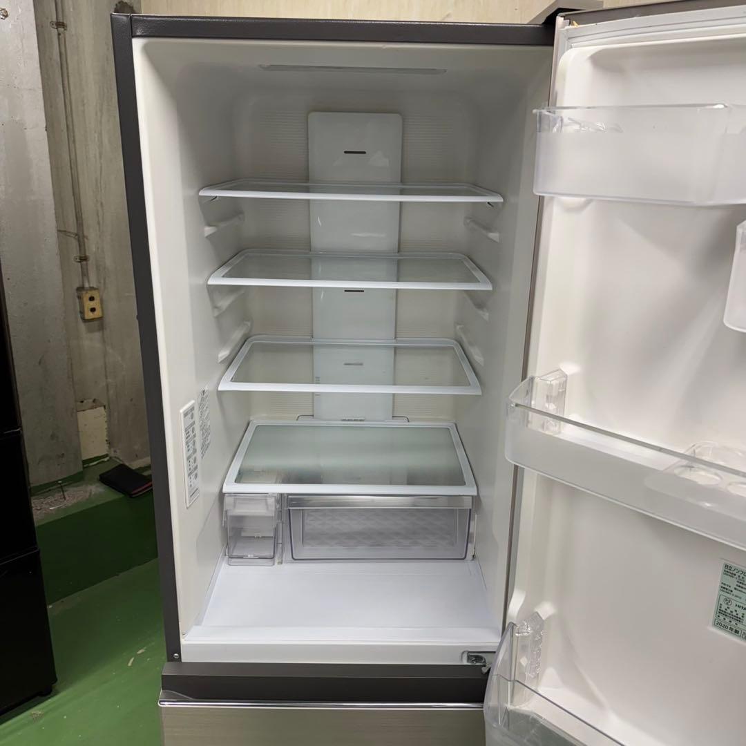 158 大型冷蔵庫　300L強　自動製氷機付　右開き　関東配送　美品　日立