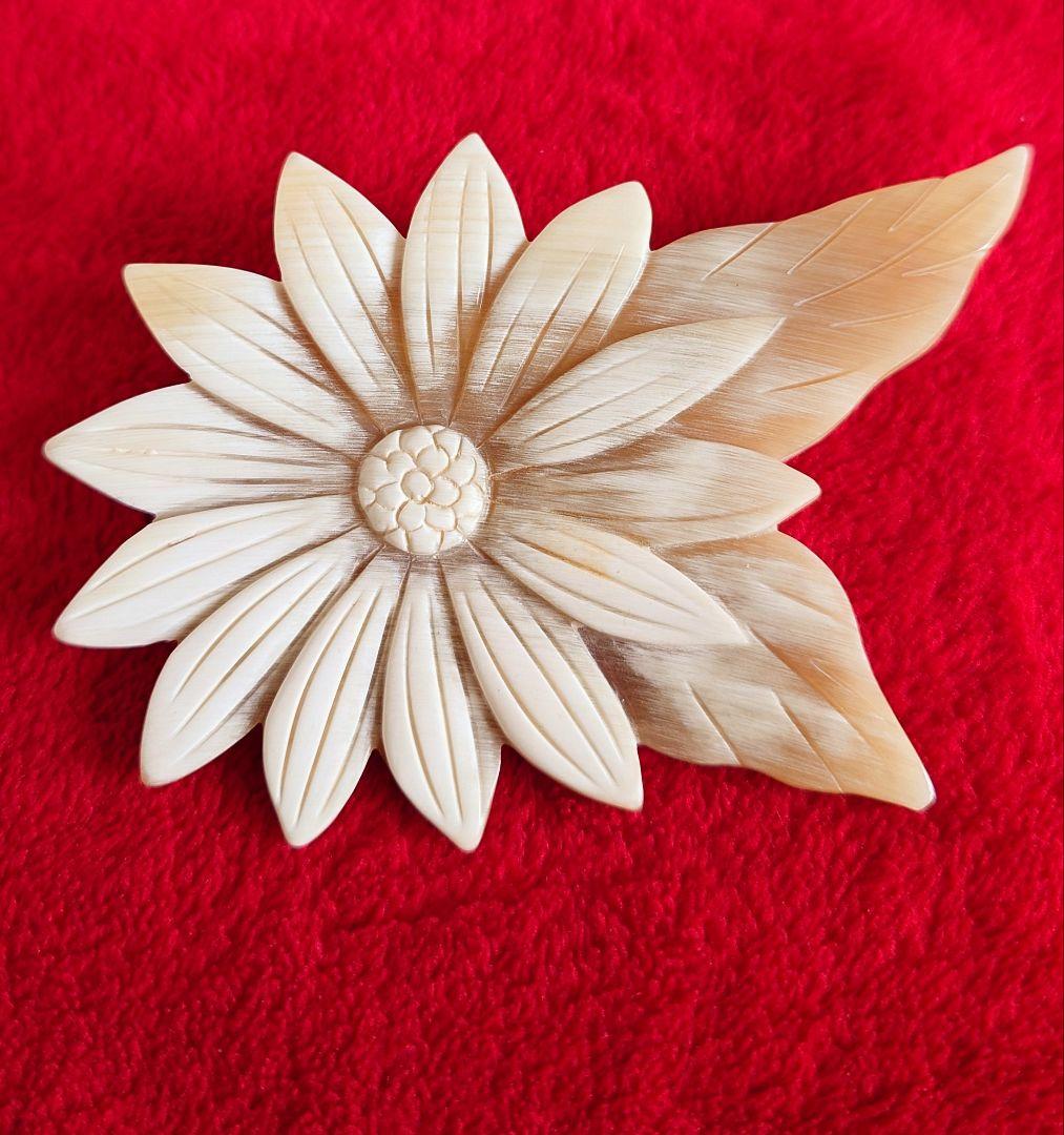 ブローチ イヤリング 水牛 彫刻 花 楕円ツイスト D2＆963 627 697