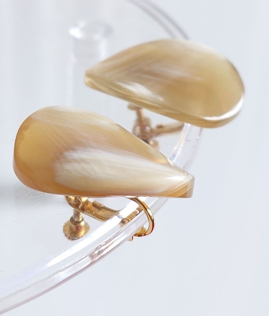 ブローチ イヤリング 水牛 彫刻 花 楕円ツイスト D2＆963 627 697